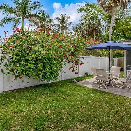 Smugglers Cove Retreat Villa Naples Exterior photo